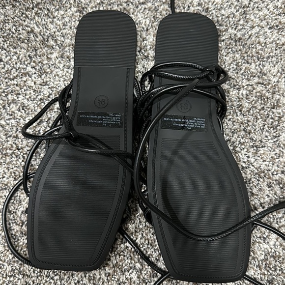 A New Day Sandals Black Strappy - Picture 2 of 2